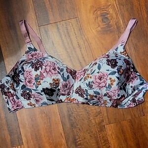 💖 Rare Torrid Floral Wire-Free Bra